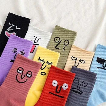 1 Çift Kore Funky Harajuku Trend Kadın Şeker Renkler Rahat komik çoraplar Kız Kawaii Çorap Unisex Sürpriz Orta Kadın Ekip Çorap