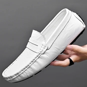 Erkek mokasen ayakkabıları Yeni Yaz rahat ayakkabılar El Yapımı Deri Açık Yürüyüş Sneakers Artı Boyutu 47 Klasik Orijinal erkek ayakkabıları Mokasen