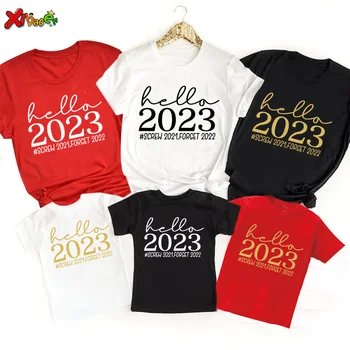 Mutlu Yeni Yıl Gömlek 2023 Eşleşen Aile Kıyafeti Tatil Kıyafeti Anne Baba Bebek Yürüyor Çocuk Yeni Yıl Aile Tee Yeni Yıl Hediye Tops