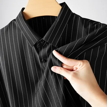 Yüksek Elastikiyet Dikişsiz erkek gömlekleri Yüksek Kaliteli Yaz Kısa Kollu Dikey Çizgili İş Parti Erkek Elbise Gömlek 7XL