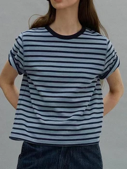 Şerit Rahat pamuklu tişört O-boyun Kısa Kollu Kadın Yaz Tişörtleri Şık Basit Streetwear Moda Kadın Üstleri 2023